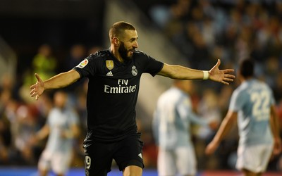 AK体育快讯-什琴斯尼训练中扑出C罗任意球