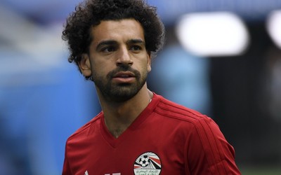 AK体育动态-加克波梅开二度打服对手